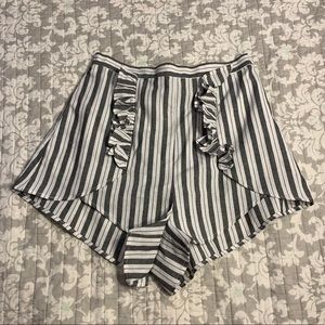🍁 5/$20 High Waisted Striped Shorts with Pockets